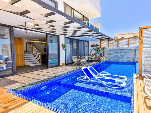  gece  -  Kasım
  | Kalkan Kördere Muhafazakar Villa (6 Kişilik, Korunaklı Havuz, Deniz Manzaralı)